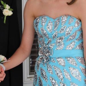 PROM DRESS
